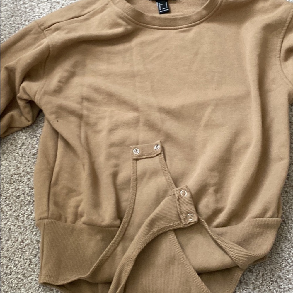 Womens sweater Size small ! Brand new only worn one time !